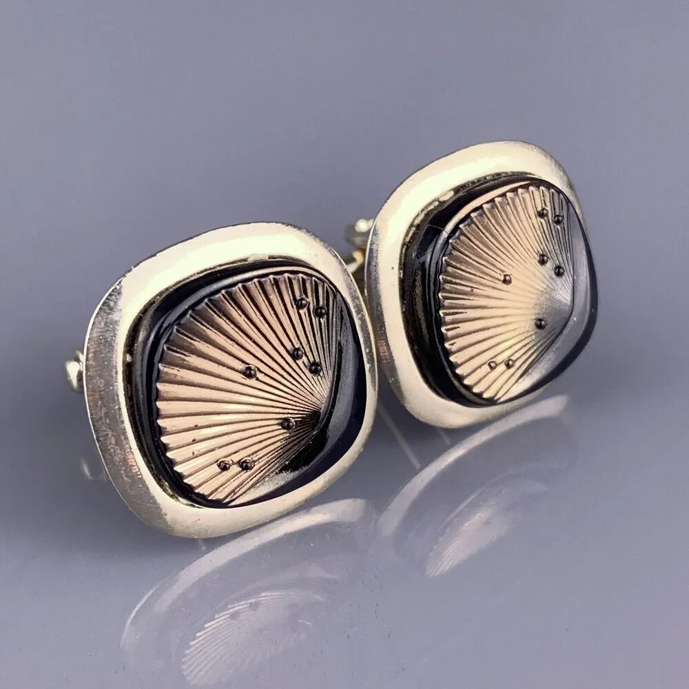 Brown Copper Lucite Seashell Cufflinks Gold Tone Rays Shell Lines Vintage